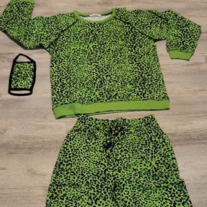 Top & Joggers Pant with Mask/sports/fitness/activewear/sports/sportswear